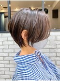 絶壁解消×イルミナカラー×前下がりくびれショート永田