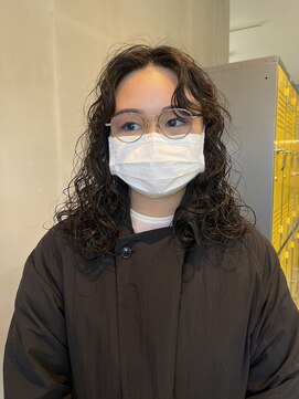 ナループロア ハチ(Nalu pu loa hachi) ウェーブパーマ