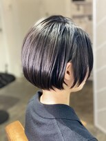 ツムグ 代官山店(TUMUGU)&nbsp;ヘルシースタイル地毛風カラー白髪ぼかしナチュラルショートボブ