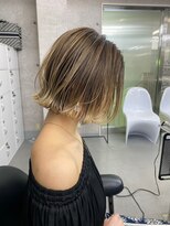 イキ 表参道(iki omotesando)&nbsp;モード/無造作ウェーブ/大人ガーリー[表参道駅]