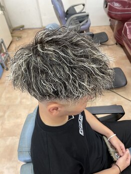 フィールズ 栗林(feels)の写真/【山口/防府/下鯖山】パーマで毎日のスタイリングを楽にしてみませんか？あなただけのカッコイイを実現☆