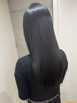 グロウ(GLOW) 黒髪ロングヘア