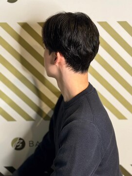 バーバーバー アカバネ(BARBER-BAR AKABANE) 爽やかさ×オトナっぽさ全開のセンターパート #3