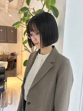 ヨロ 小岩(YOLO) レイヤーカットウルフワンホンヘア韓国ヘア艶カラーボブ