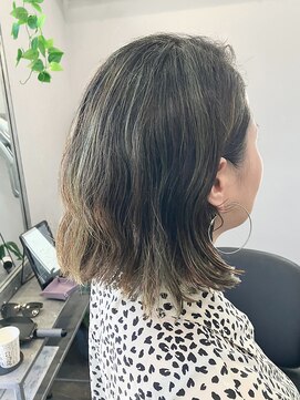 アイノ(AINO.) クセをいかした切りっぱなし×ハイライト[茅ヶ崎駅]