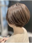 似合わせショートボブ/フェザーショート/細めハイライト