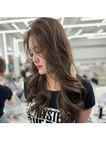 アマトウキョウスマートサロン(AMA TOKYO×Smart Salon)&nbsp;ヘーゼルベージュ　ブリーチなし　レイヤーカット　海外風