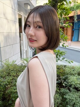 ロリム(RorriM) ブリーチ無し オリーブグレージュ × 韓国ボブ × タンバルモリ