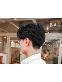 表参道で清潔感メンズカットといえば★ONもOFFも自分らしく、再現しやすいスタイルをご提案。