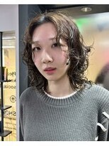 コル(col oodori) 顔周りとアウトラインにこだわりパーマ