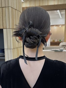 パークレーン アイス イヴェン(park lane ICI yeven) 名古屋栄ヘアセットお呼ばれヘア結婚式参列タイトヘアリボン