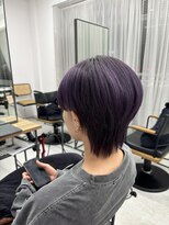 テラス トヨタ(Telasu Toyota)&nbsp;ハンサムショートウルフとディープヴァイオレットカラー