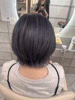 ビンナ(BINNA)&nbsp;ダークグレーのヘアカラー