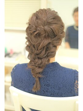 リサ 恵比寿(risa.) ゆるっと編み下ろし