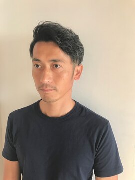 ユニ ヘアー(uni hair) 大人の刈り上げ