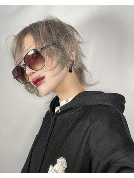 トリットフューアトリット(Hair & Make studio Tritt fur Tritt) Grayish