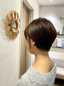 ユーフォリア 青山(Euphoria) 20代30代ミニボブココアブラウン小顔美肌ストレート丸み