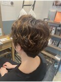 パーマで楽ちんショートスタイル
