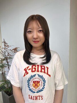 ナチュラル ヘアーデザイニング(Natural hair designing) レイヤースタイル×ベージュカラー