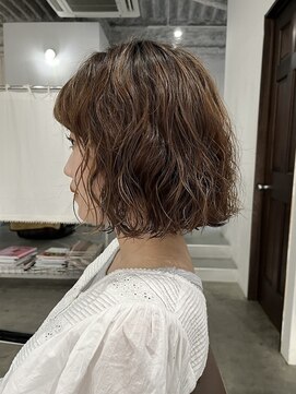 アオゾラヘアーカミノウラ(AOZORA HAIR kaminoura) ボブパーマ ラフウェーブ あご下 スタイリング簡単ボブパーマ