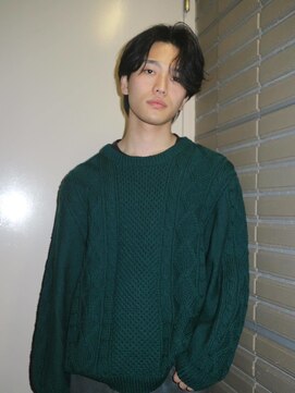 10代/20代/ニュアンスパーマ/センターパート/池袋メンズカット