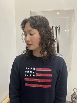 ケシキ大名(keshiki) 濡れ感×ラフなウェーブパーマ / AMI