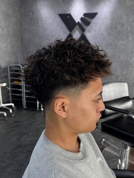 ゼノ 海老名(XENO) シャドウパーマ/フェザーパーマ/ツイストパーマ/波巻きパーマ