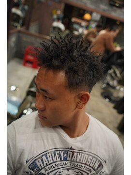 フォーコーナーズカットショップスリーセント 栄(FourCornersCutShop 3/cent) スパイキーアフロ