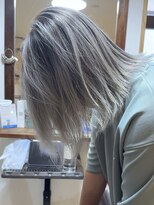 ブレイズヘアー(BLAZEhair) 【長持ちデザイン】ホワイトバレイヤージュ×ブリーチ2回