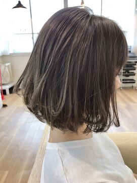 ロビー(LOBBY) 『LOBBY』三浦 ハイライト×透明感グレージュイルミナカラー