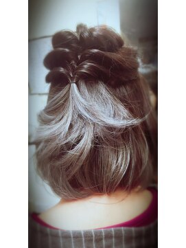ヘアー バイ ミーズ(hair by Mii’s) グラデーション／グレージュ