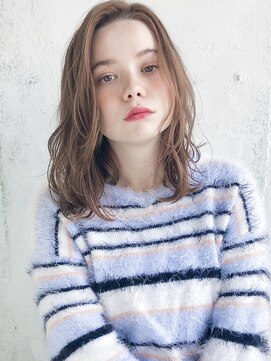 ルティア(Lutia) スモーキーベージュカラー☆