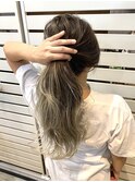 バレイヤージュ×グレージュロングヘア