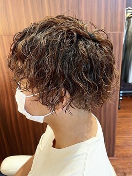 ビアンコ(BlANCO) 長めツイストスパイラル（四ツ橋）