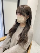 リュンヌ(Lune)&nbsp;ロングヘア×耳掛けスタイル