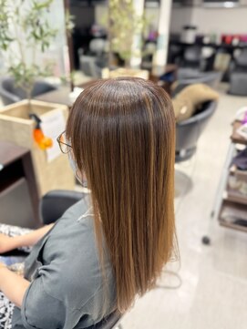 アイズ 本厚木(AIZU) 白髪ぼかしハイライト/ベージュ