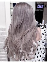 ロウル 渋谷(LOWRL)&nbsp;ラベンダーグレージュ/ブリーチカラー/エクステ