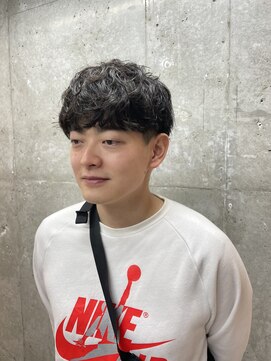 デフカッヅ 北千住(DEF CUTZ) シャドウパーマ