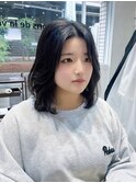 上品ミディアムレイヤースタイル