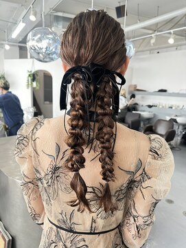 カシェル(cashel) お呼ばれヘアセット/ふわふわツインアレンジ