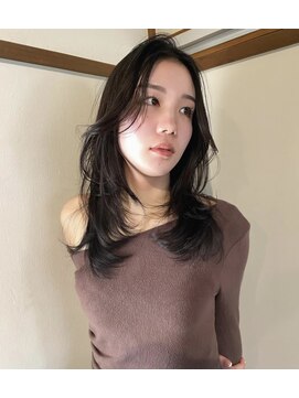 ナリテ. 顔まわりレイヤーカット