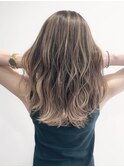 レイヤーカット×バレイヤージュ×ベージュ
