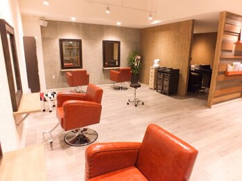 テトテ(TE TO TE)の写真/アットホームな雰囲気と幅広い提案が人気の秘密♪髪のお悩みも相談しやすいから、理想も思いのまま☆