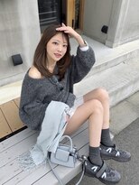 ユニック コウベ(unique KOBE)&nbsp;顔周りにやわらかさと動きをもたらす韓国風レイヤースタイル