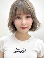 ティア(Tia.)&nbsp;縮毛矯正/髪質改善トリートメント/ミディアムヘア/グレージュ