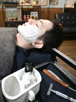 ディーアイジーカットクラブ(DiG CUT CLUB)の写真/ただ削ぎ落とすのではなく、「自分らしく、美しく、品良く整える」ことこそがシェービングの本質です。