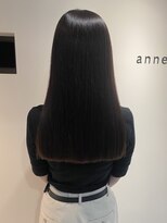 アネ(annee) ぱつっとモードな黒髪ロング