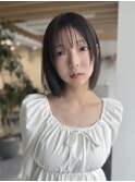 暗髪/顔まわりレイヤーボブ