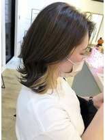 アーブル ヘアーアンドメイク(ARBRE) ブリーチインナーカラーベージュレイヤーボブ