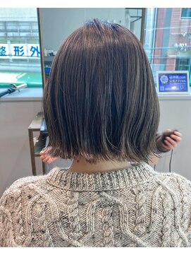 アトリエ タキ(atelier.taki) 大人の切りっぱなしボブ/透明感カラー/垂水